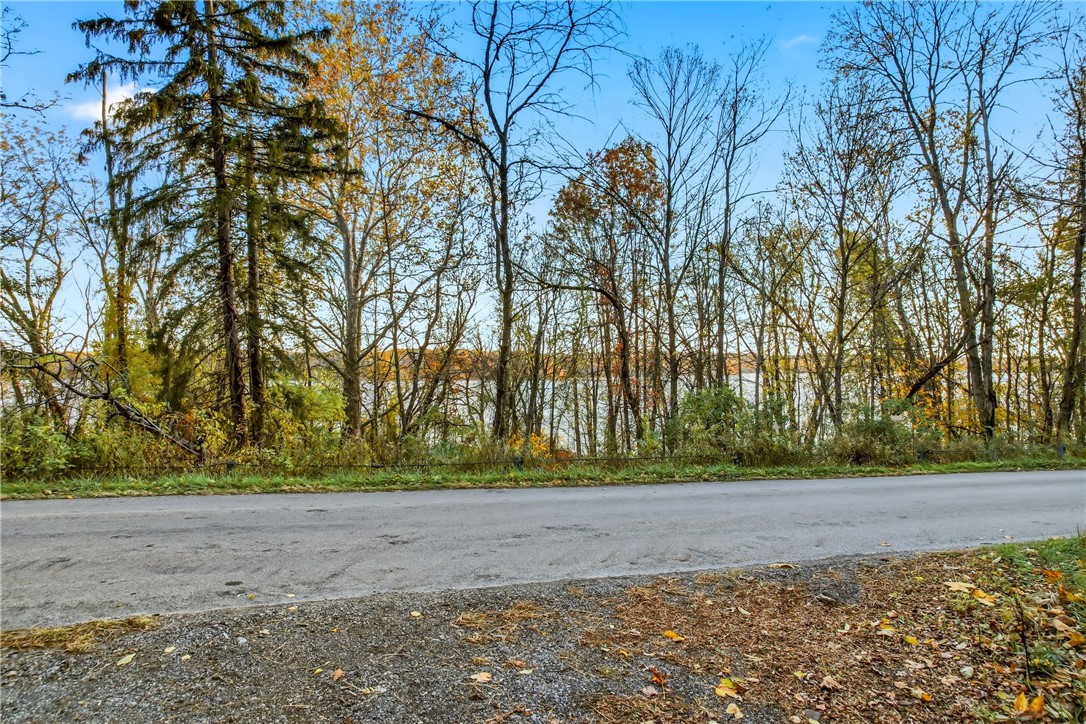 Pymatuning Twp, Pennsylvania 16154, United States, 4 Bedrooms Bedrooms, ,2 BathroomsBathrooms,Residential,Active,241796