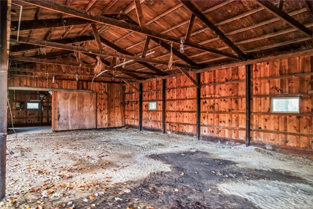 Pymatuning Twp, Pennsylvania 16154, United States, 4 Bedrooms Bedrooms, ,2 BathroomsBathrooms,Residential,Active,241796