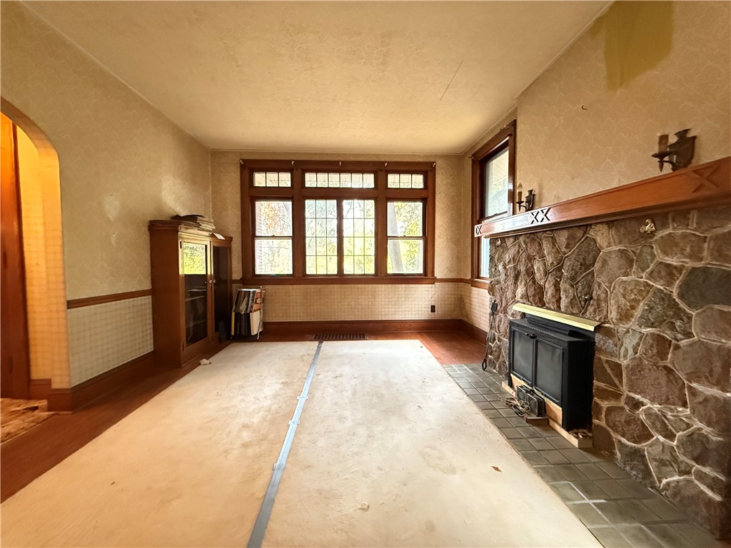 Pymatuning Twp, Pennsylvania 16154, United States, 4 Bedrooms Bedrooms, ,2 BathroomsBathrooms,Residential,Active,241796