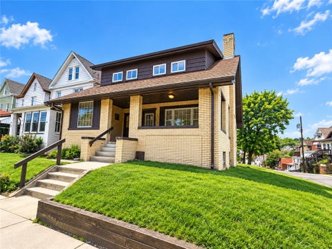 Homes For Sale - 500 Marwood Ave Ave<br/> Stowe Twp, PA 15136