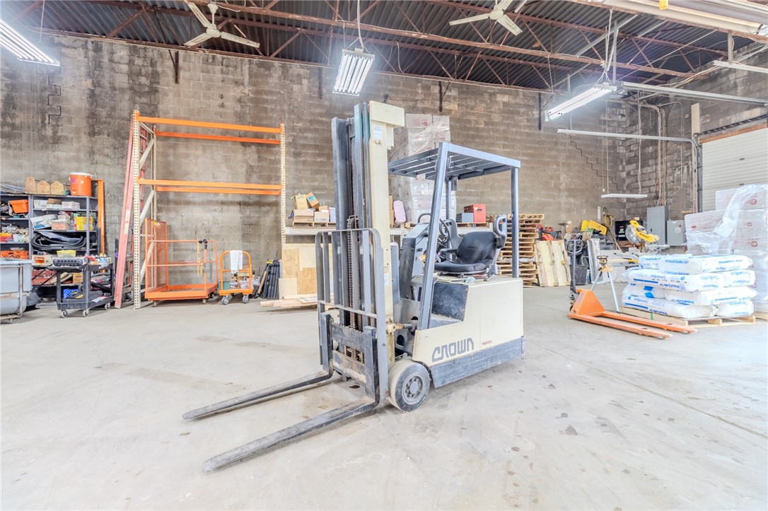 E Pittsburgh, Pennsylvania 15112, United States, ,Commercial,Active,256666