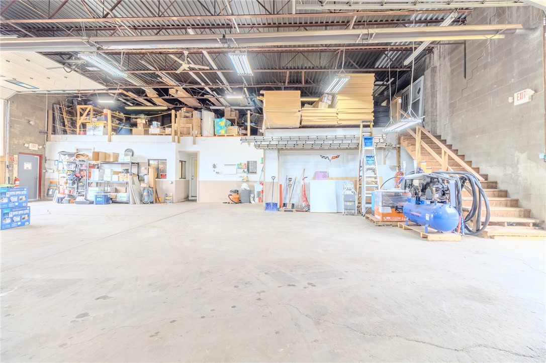 E Pittsburgh, Pennsylvania 15112, United States, ,Commercial,Active,256666