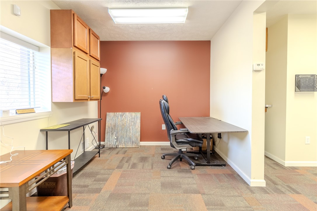 E Pittsburgh, Pennsylvania 15112, United States, ,Commercial,Active,256666