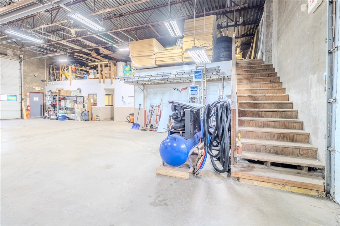 E Pittsburgh, Pennsylvania 15112, United States, ,Commercial,Active,256666