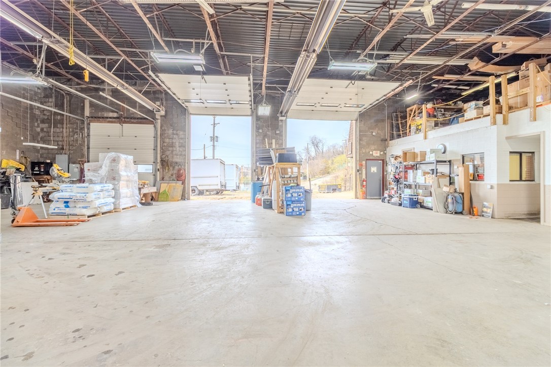 E Pittsburgh, Pennsylvania 15112, United States, ,Commercial,Active,256666