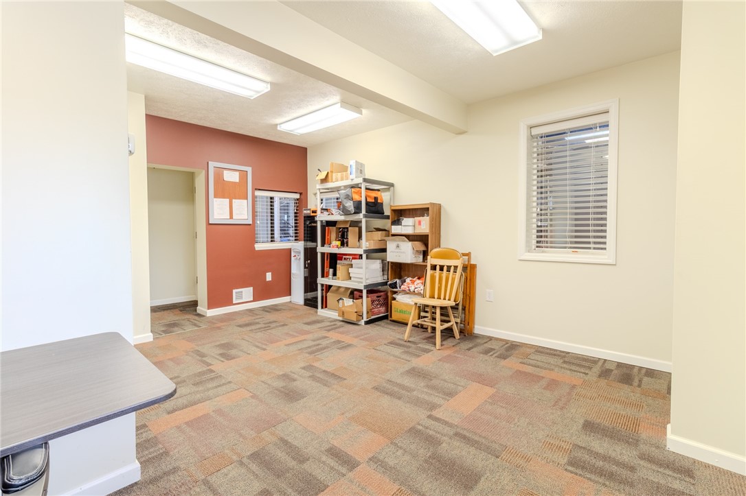 E Pittsburgh, Pennsylvania 15112, United States, ,Commercial,Active,256666