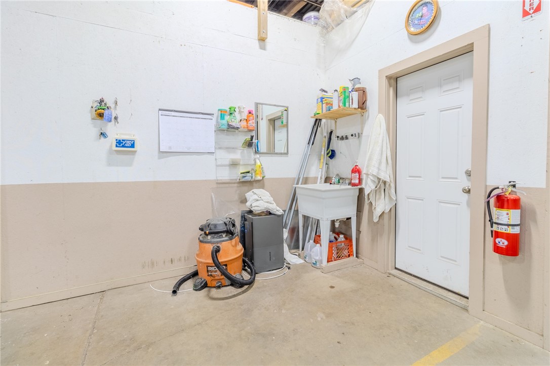 E Pittsburgh, Pennsylvania 15112, United States, ,Commercial,Active,256666