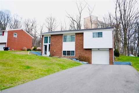 Photo of 180 Rosemont Dr, Coraopolis, PA 15108 (MLS # 1744751)