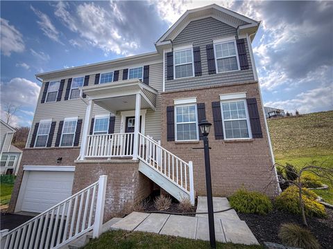 Photo of 262 Lily Ridge Dr, Canonsburg, PA 15317 (MLS # 1746229)
