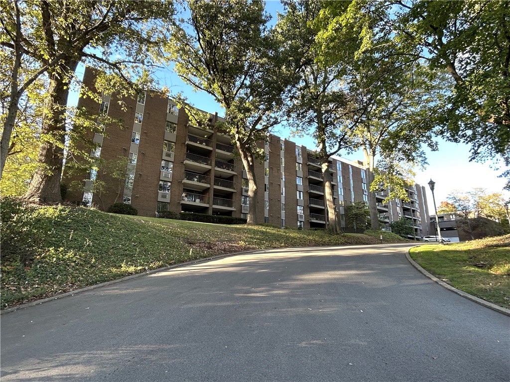 201 Grant St 412