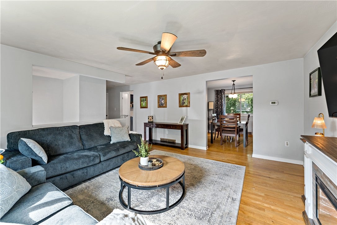 307 Mercer Rd