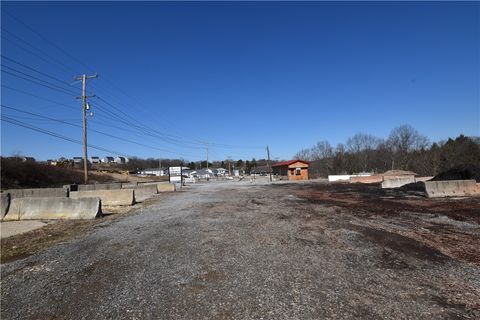 119 South Pike Road Buffalo Twp - BUT PA 16055
