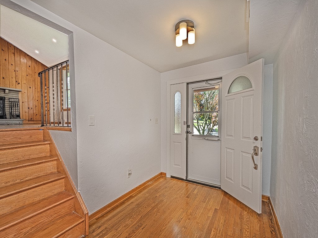 456 Regency Dr