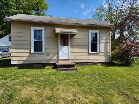 Homes For Sale - 236 Superior St St<br/> Hermitage, PA 16148
