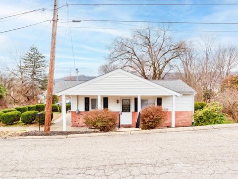 Homes For Sale - 413 Bauman Ave Ave<br/> Beaver County, Baden, PA 15005