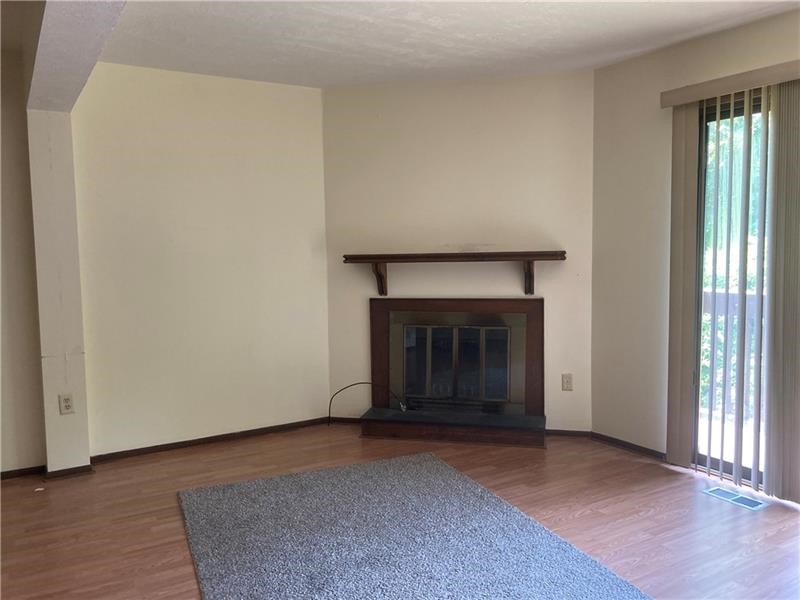 Murrysville, Pennsylvania 15668, United States, 2 Bedrooms Bedrooms, ,2 BathroomsBathrooms,Residential,Active,90614