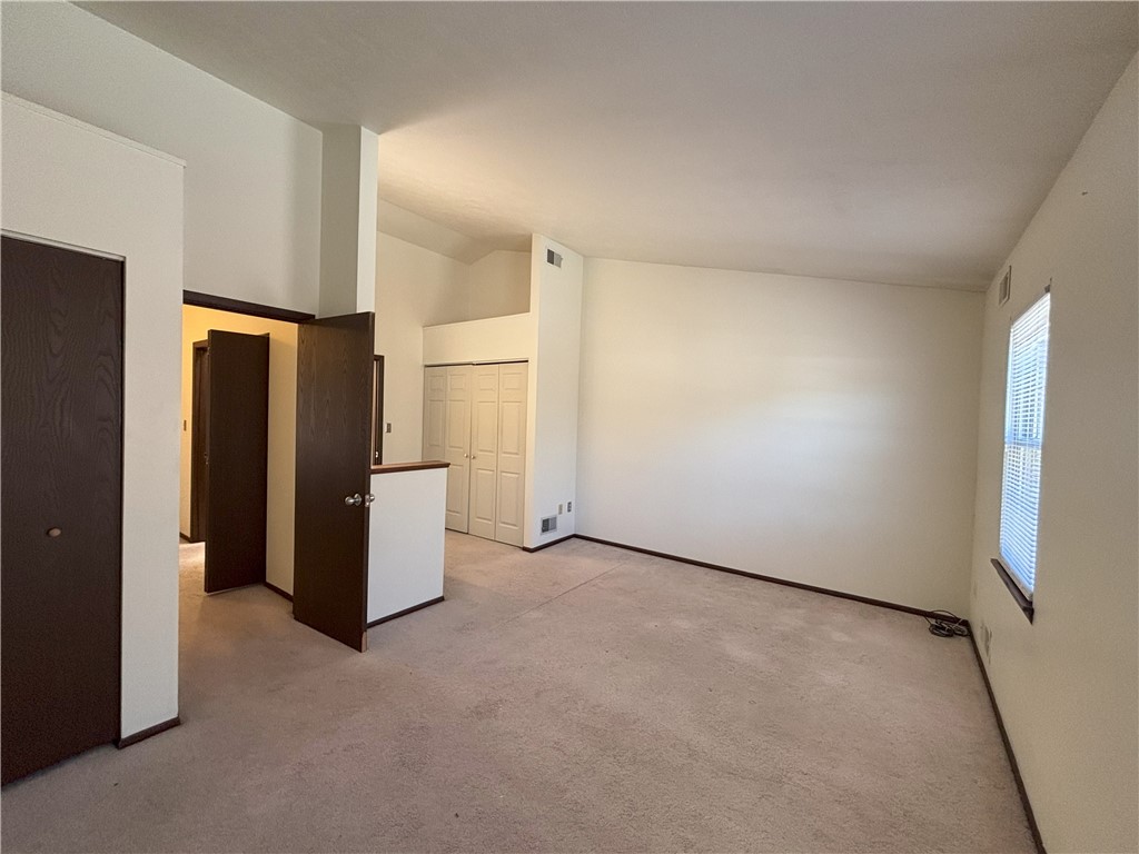 Murrysville, Pennsylvania 15668, United States, 2 Bedrooms Bedrooms, ,2 BathroomsBathrooms,Residential,Active,90614