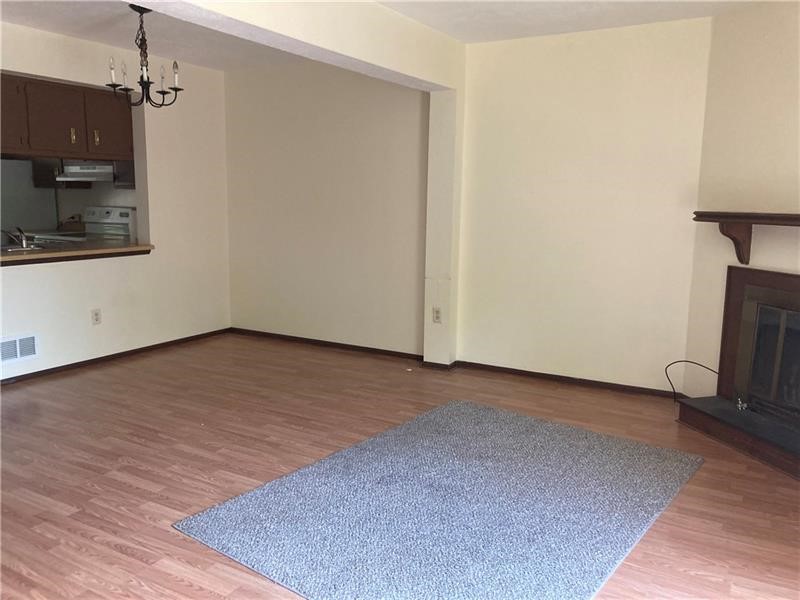 Murrysville, Pennsylvania 15668, United States, 2 Bedrooms Bedrooms, ,2 BathroomsBathrooms,Residential,Active,90614