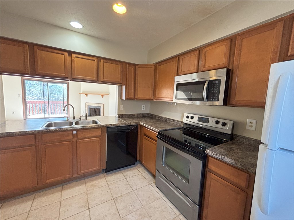 Murrysville, Pennsylvania 15668, United States, 2 Bedrooms Bedrooms, ,2 BathroomsBathrooms,Residential,Active,90614