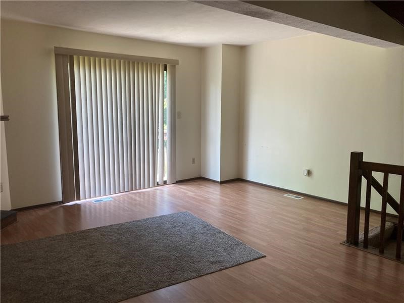 Murrysville, Pennsylvania 15668, United States, 2 Bedrooms Bedrooms, ,2 BathroomsBathrooms,Residential,Active,90614