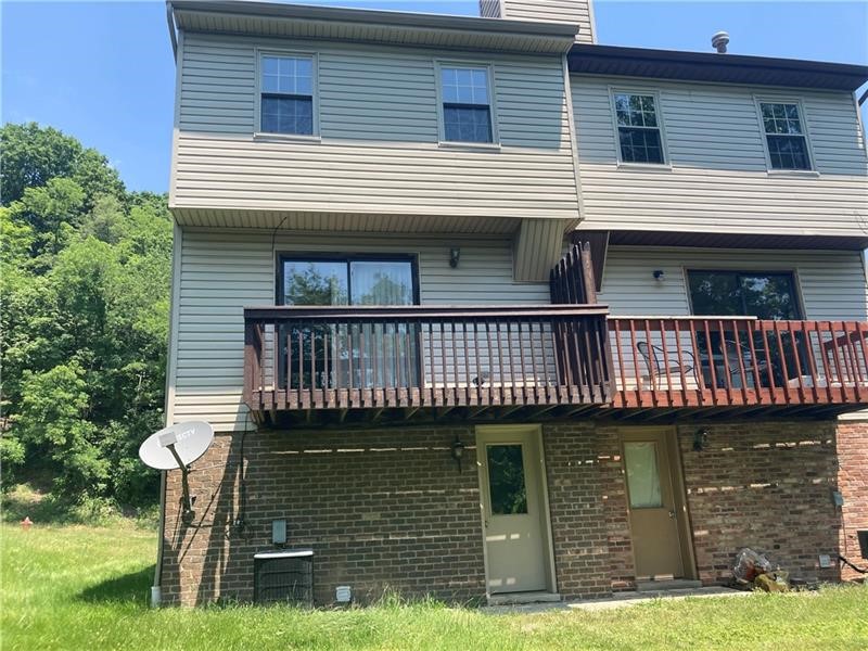 Murrysville, Pennsylvania 15668, United States, 2 Bedrooms Bedrooms, ,2 BathroomsBathrooms,Residential,Active,90614