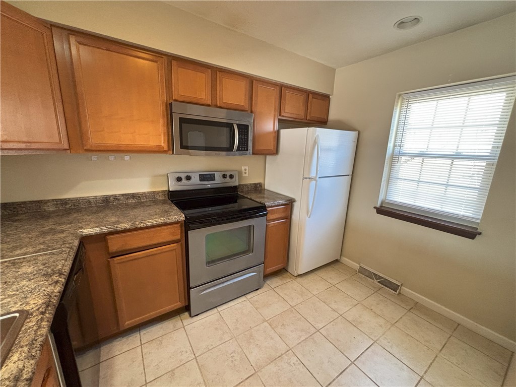 Murrysville, Pennsylvania 15668, United States, 2 Bedrooms Bedrooms, ,2 BathroomsBathrooms,Residential,Active,90614