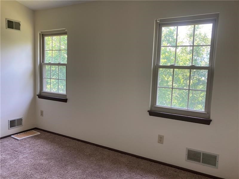 Murrysville, Pennsylvania 15668, United States, 2 Bedrooms Bedrooms, ,2 BathroomsBathrooms,Residential,Active,90614