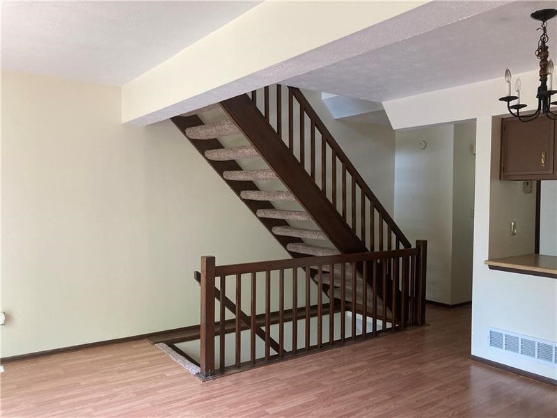 Murrysville, Pennsylvania 15668, United States, 2 Bedrooms Bedrooms, ,2 BathroomsBathrooms,Residential,Active,90614