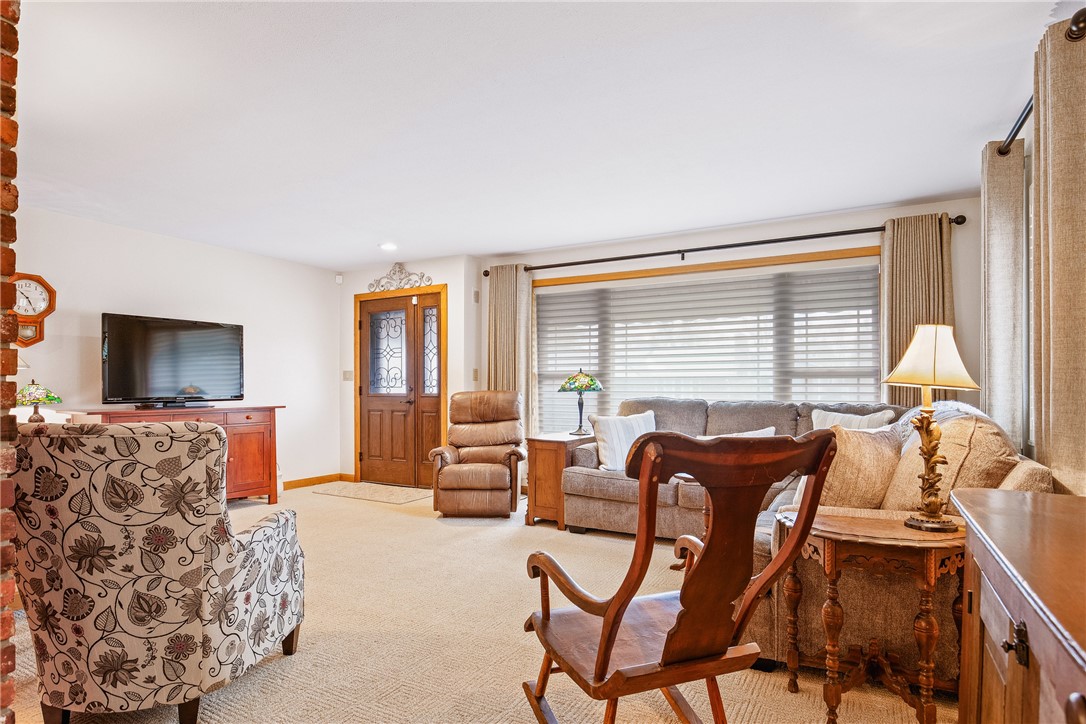 Somerset Boro, Pennsylvania 15501, United States, 3 Bedrooms Bedrooms, ,2 BathroomsBathrooms,Residential,Pending,5985