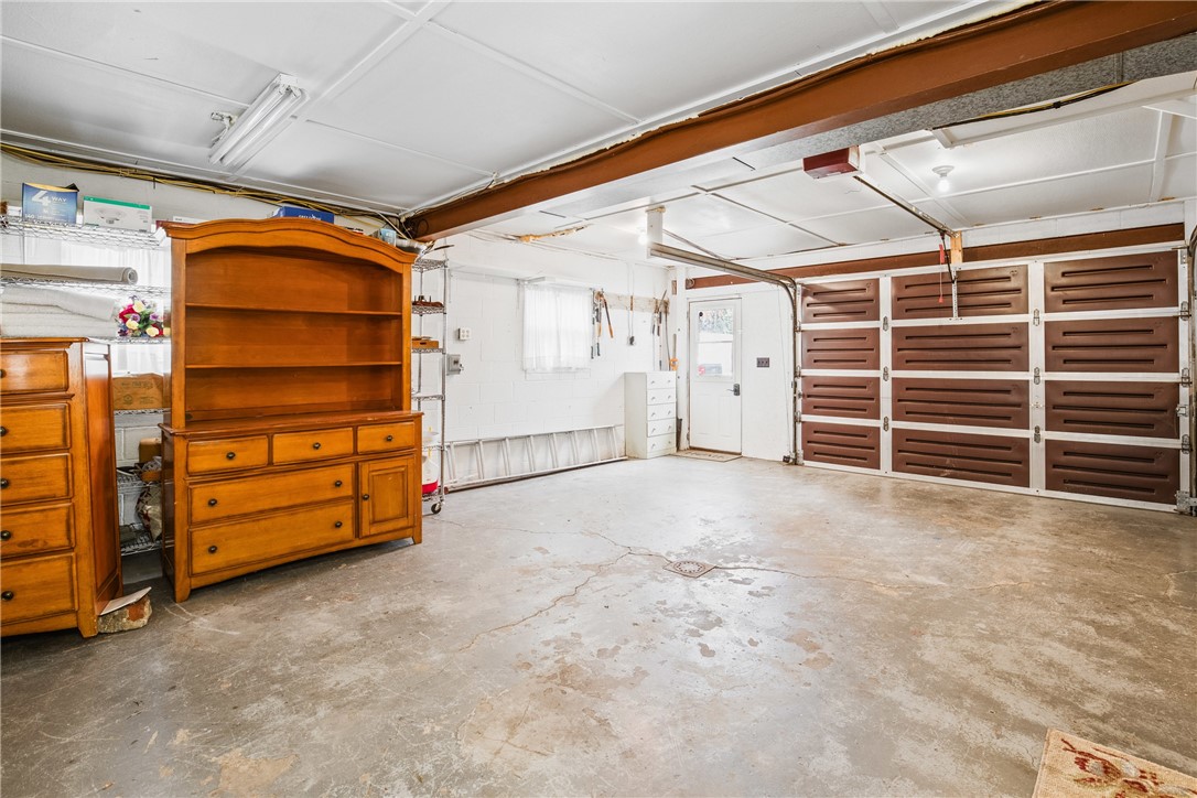 Somerset Boro, Pennsylvania 15501, United States, 3 Bedrooms Bedrooms, ,2 BathroomsBathrooms,Residential,Pending,5985