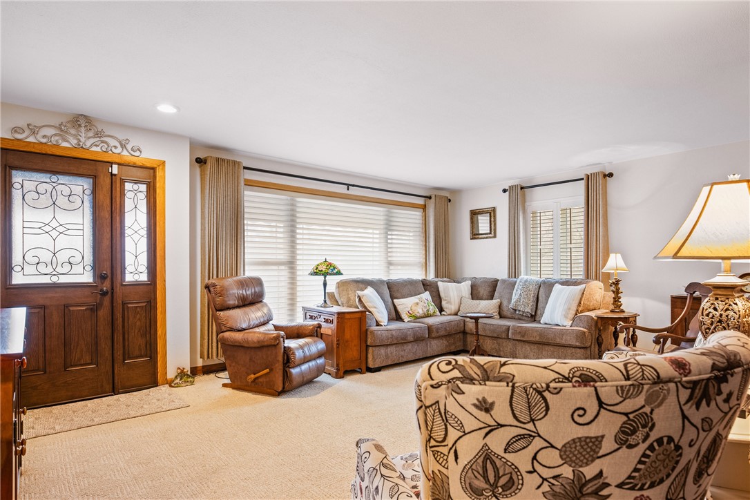 Somerset Boro, Pennsylvania 15501, United States, 3 Bedrooms Bedrooms, ,2 BathroomsBathrooms,Residential,Pending,5985