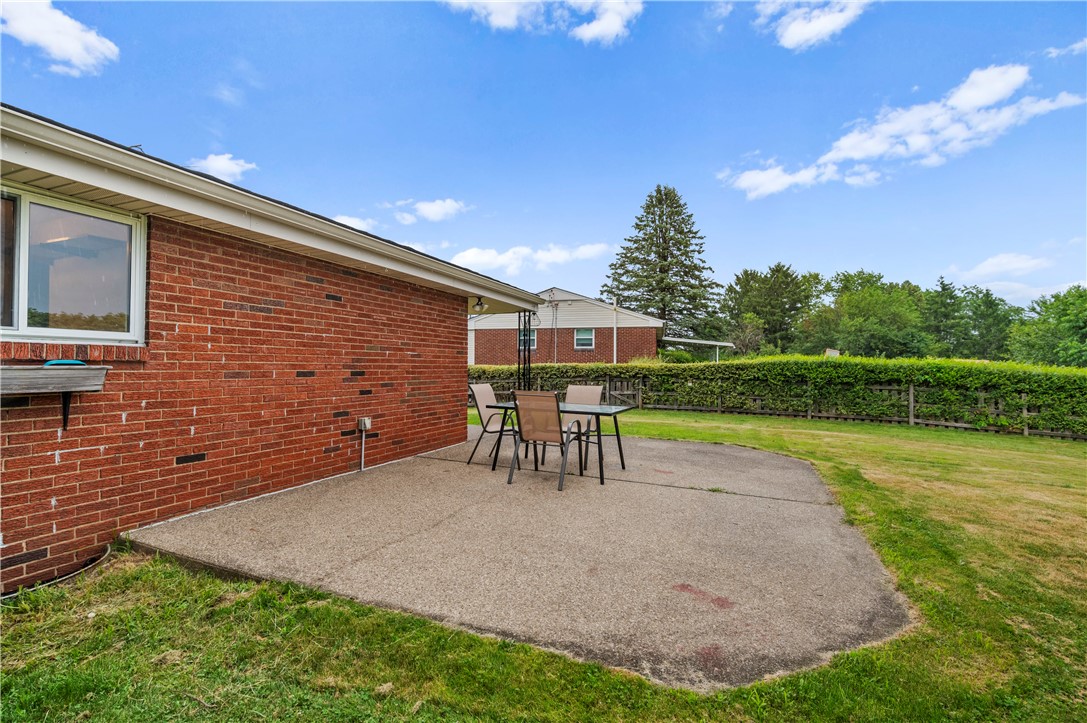 809 Limestone Dr
