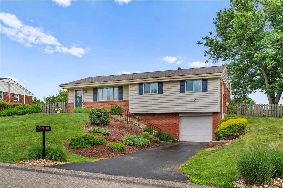 809 Limestone Dr