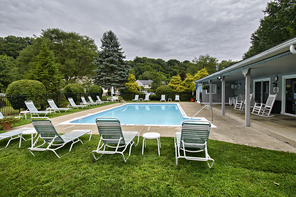 219 Commons Drive, Oakmont, Pennsylvania image 8