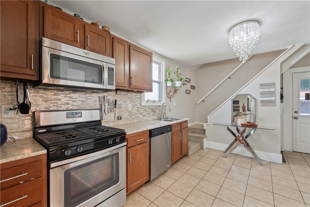 Castle Shannon, Pennsylvania 15234, United States, 3 Bedrooms Bedrooms, ,2 BathroomsBathrooms,Residential,Active,120175