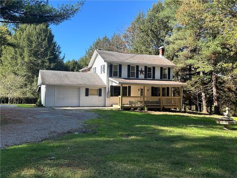 Photo of 3074 National Pike, Farmington, PA 15437 (MLS # 1725652)