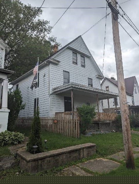 Photo for 123 Plum Street