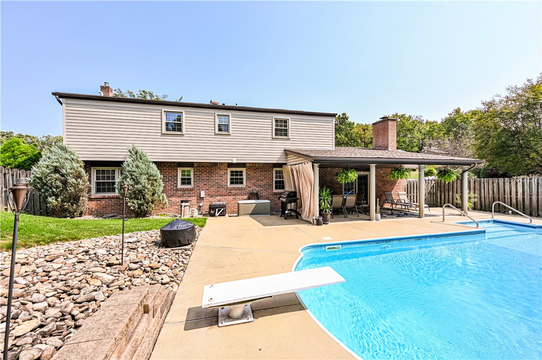 Hempfield Twp, Pennsylvania 15601, United States, 5 Bedrooms Bedrooms, ,3 BathroomsBathrooms,Residential,Pending,204355