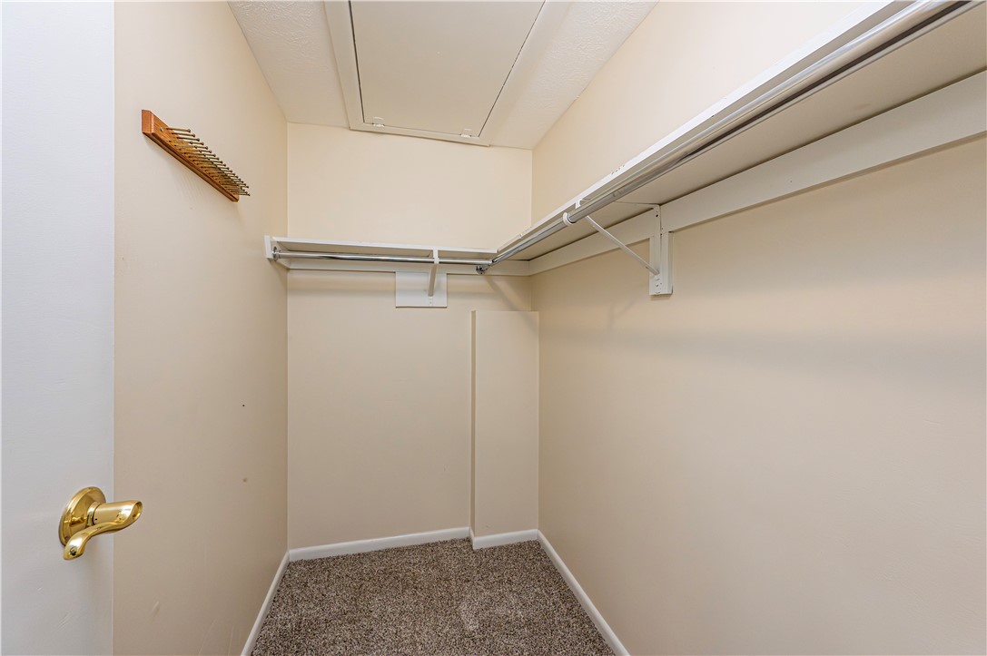 Hempfield Twp, Pennsylvania 15601, United States, 5 Bedrooms Bedrooms, ,3 BathroomsBathrooms,Residential,Pending,204355