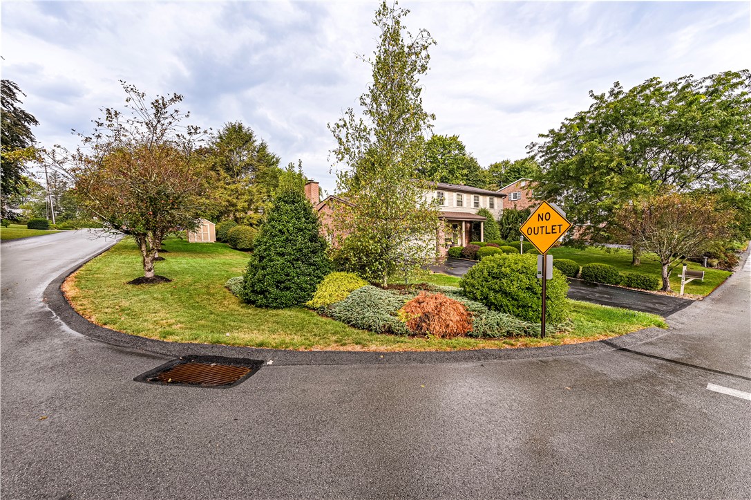 Hempfield Twp, Pennsylvania 15601, United States, 5 Bedrooms Bedrooms, ,3 BathroomsBathrooms,Residential,Pending,204355