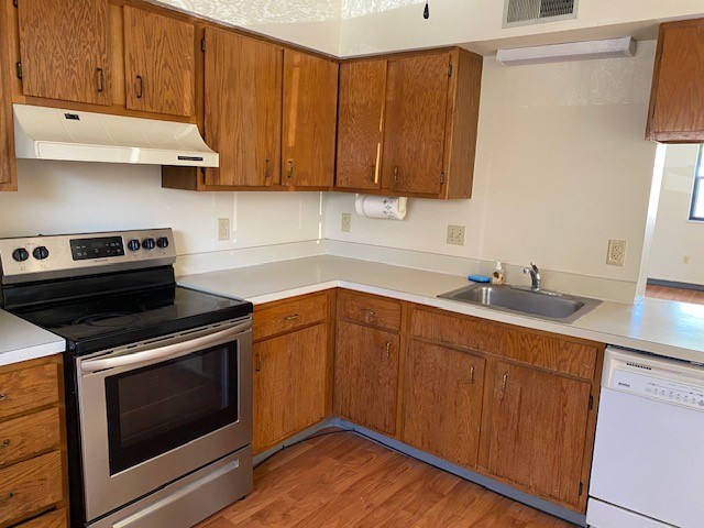 Oakland, Pennsylvania 15213, United States, 2 Bedrooms Bedrooms, ,1 BathroomBathrooms,Residential,Active,191032