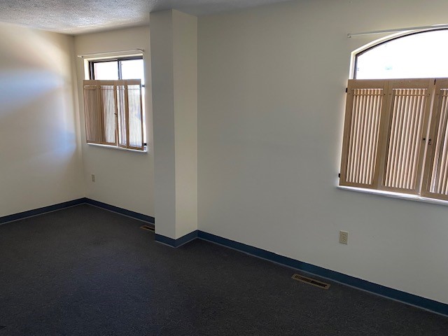 Oakland, Pennsylvania 15213, United States, 2 Bedrooms Bedrooms, ,1 BathroomBathrooms,Residential,Active,191032