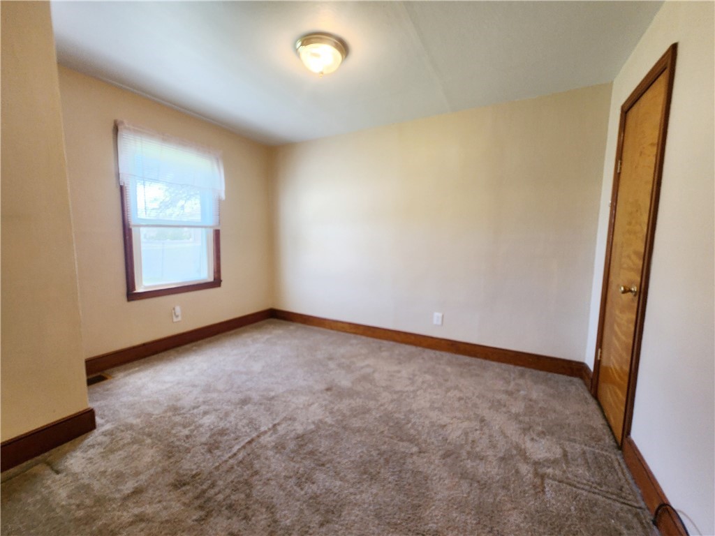 701 Spencer Ave Ave, Sharon, Pennsylvania image 17