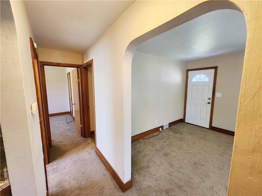 701 Spencer Ave Ave, Sharon, Pennsylvania image 10