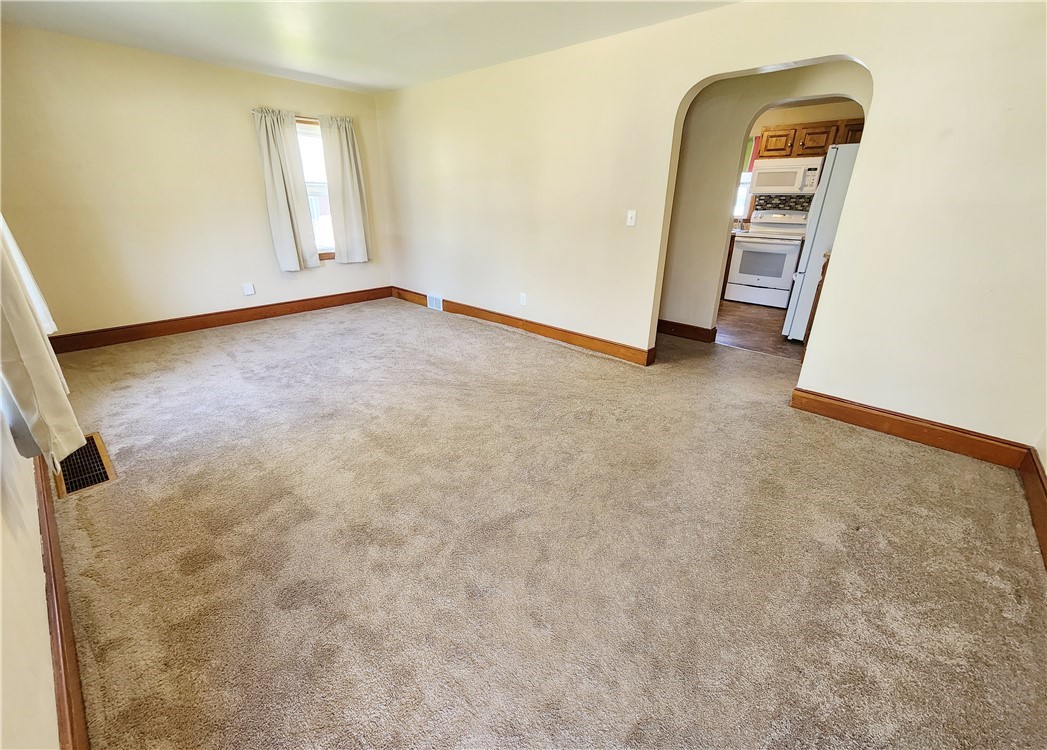 701 Spencer Ave Ave, Sharon, Pennsylvania image 7