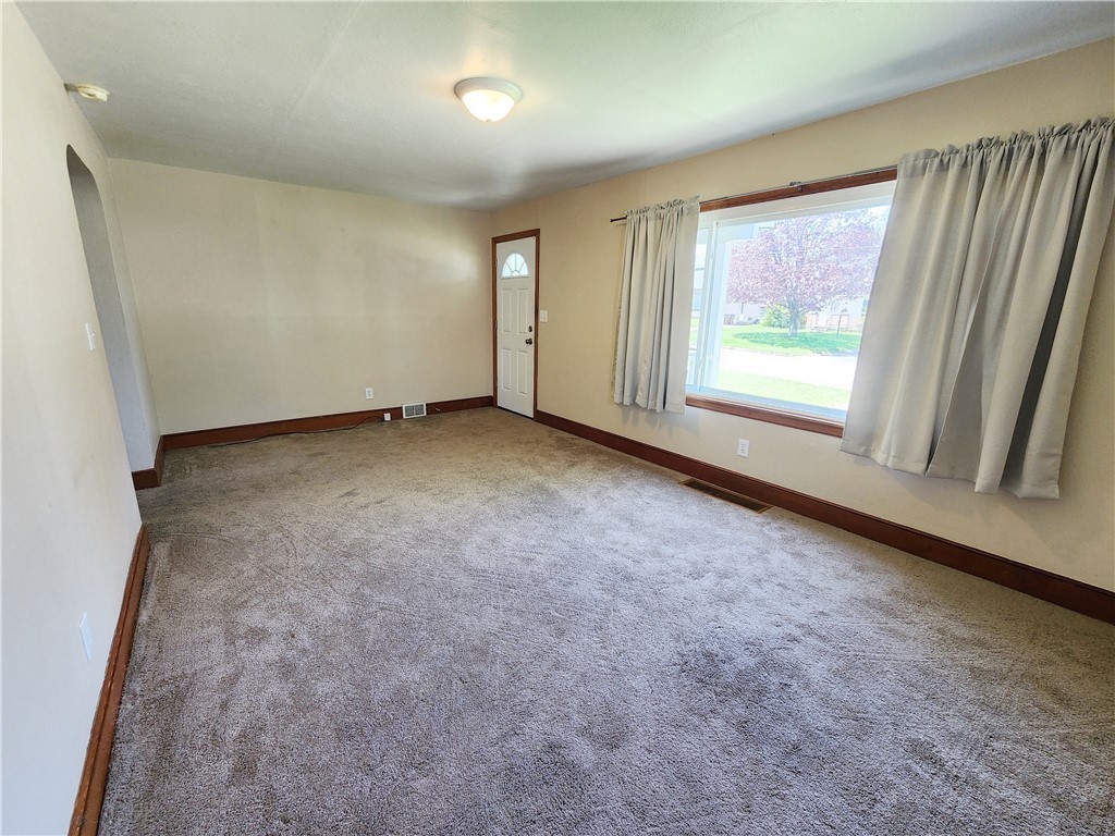 701 Spencer Ave Ave, Sharon, Pennsylvania image 9