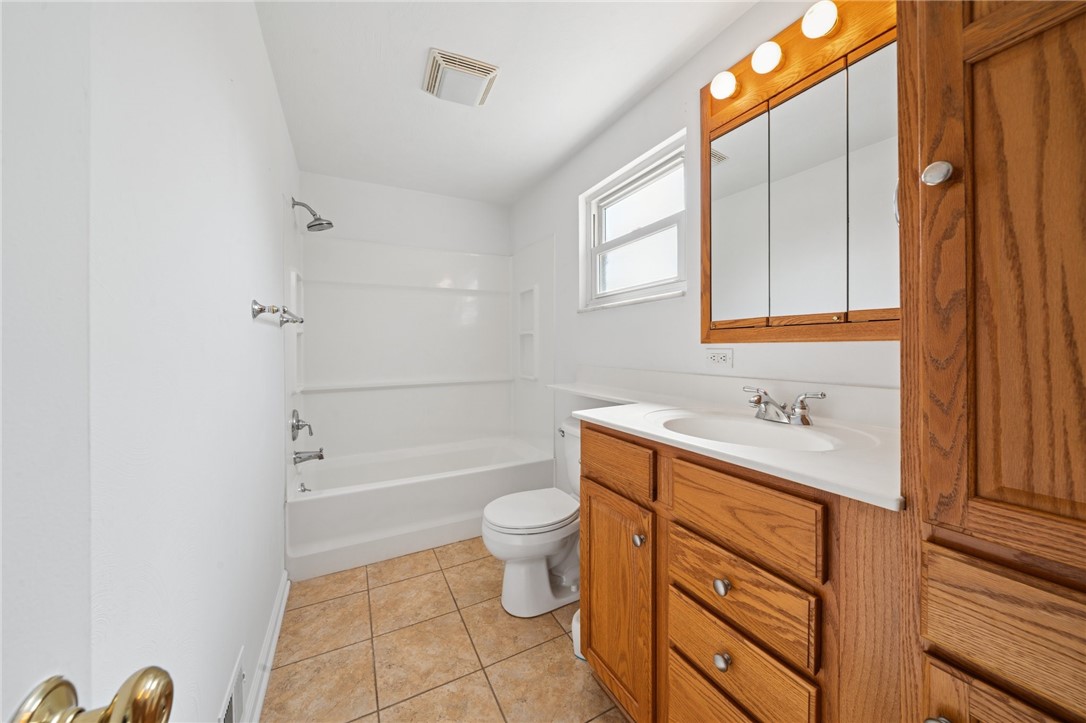 304 E Patty Ln Ln, Monroeville, Pennsylvania image 16
