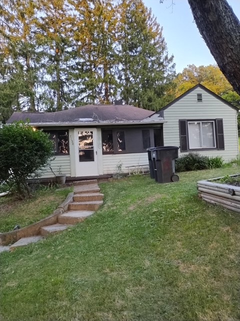 7166 Franklin Rd