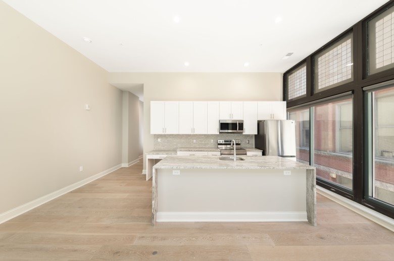 Downtown Pgh, Pennsylvania 15222, United States, 2 Bedrooms Bedrooms, ,2 BathroomsBathrooms,Residential,Active,16571
