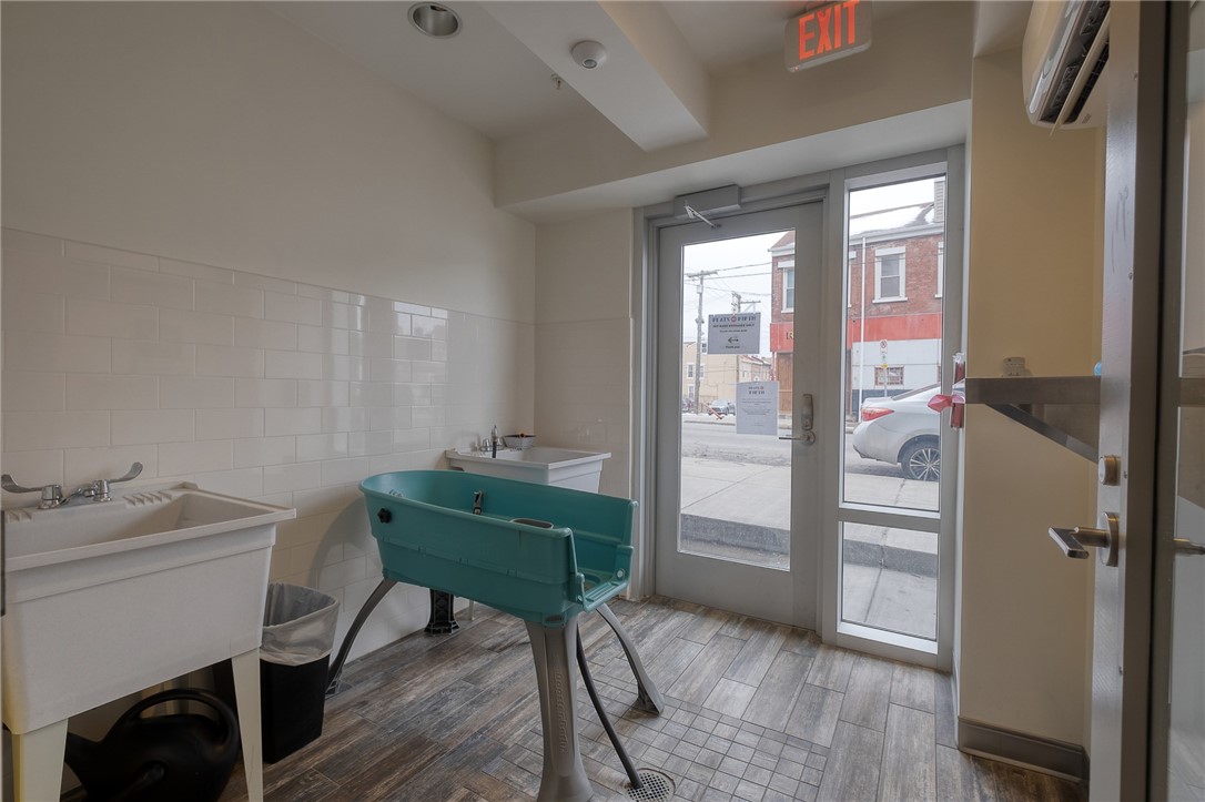 Downtown Pgh, Pennsylvania 15219, United States, 2 Bedrooms Bedrooms, ,2 BathroomsBathrooms,Residential,Active,133391